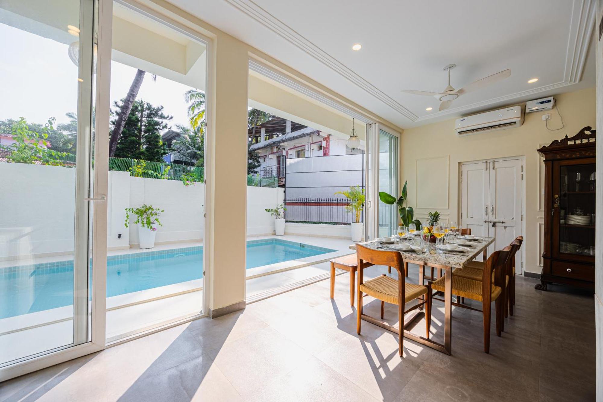 Elivaas 4 Bhk Villa Near Beach With Private Pool & Bar - Casa Boa Vida Candolim Extérieur photo