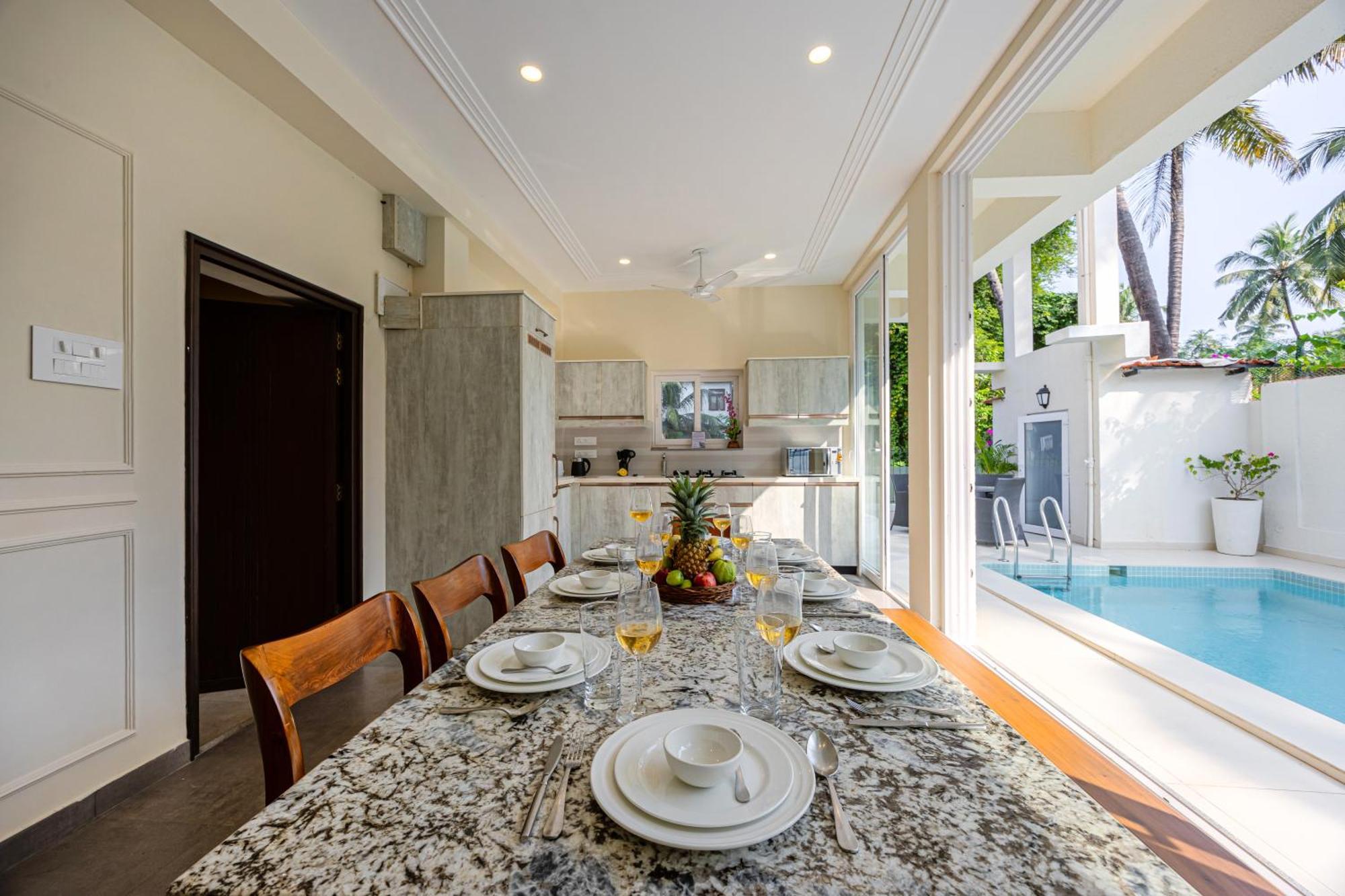 Elivaas 4 Bhk Villa Near Beach With Private Pool & Bar - Casa Boa Vida Candolim Extérieur photo