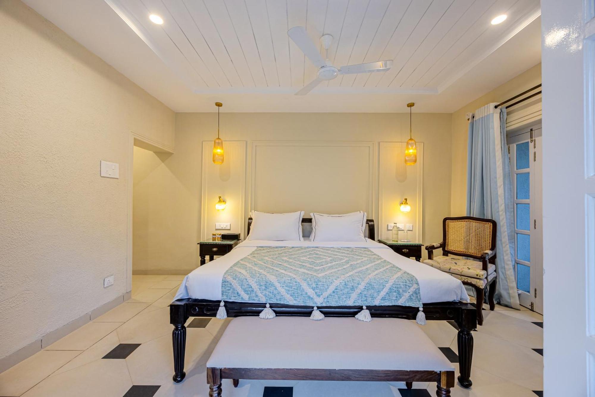 Elivaas 4 Bhk Villa Near Beach With Private Pool & Bar - Casa Boa Vida Candolim Extérieur photo
