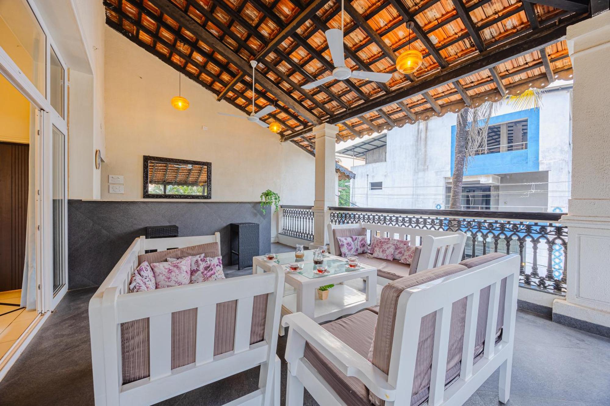 Elivaas 4 Bhk Villa Near Beach With Private Pool & Bar - Casa Boa Vida Candolim Extérieur photo