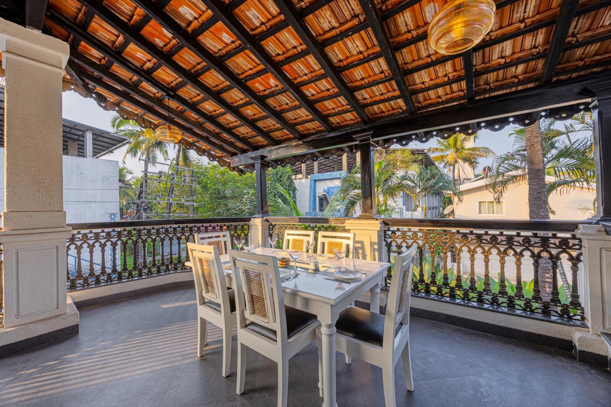 Elivaas 4 Bhk Villa Near Beach With Private Pool & Bar - Casa Boa Vida Candolim Extérieur photo