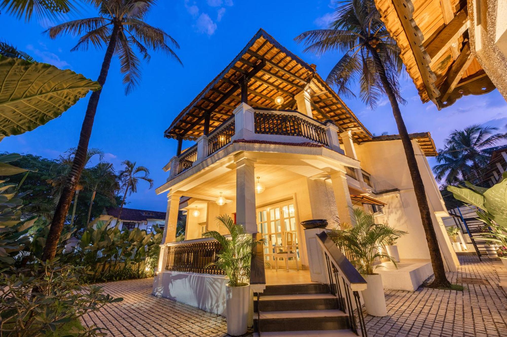 Elivaas 4 Bhk Villa Near Beach With Private Pool & Bar - Casa Boa Vida Candolim Extérieur photo