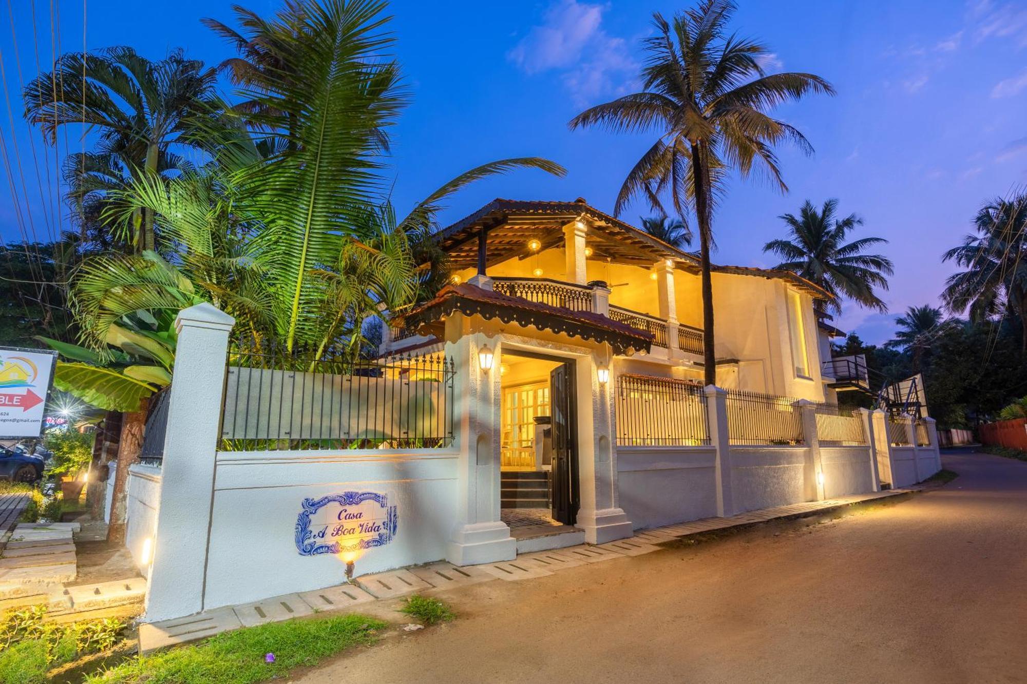 Elivaas 4 Bhk Villa Near Beach With Private Pool & Bar - Casa Boa Vida Candolim Extérieur photo