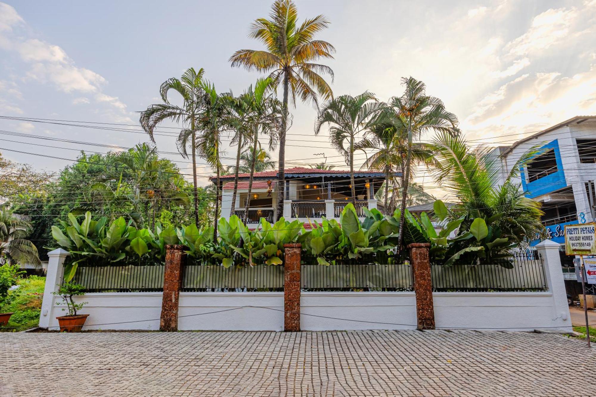 Elivaas 4 Bhk Villa Near Beach With Private Pool & Bar - Casa Boa Vida Candolim Extérieur photo